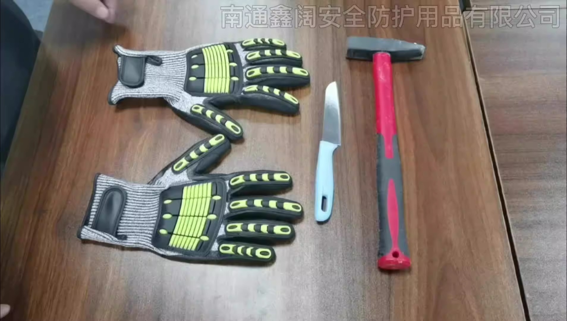 Mechanix Anti-Vibration Heavy  - Work Glove Impact review and price
